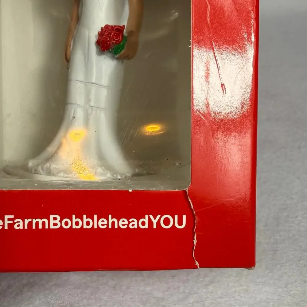 State Farm Bobblehead Set Bride & Groom You Photo Frame w/Box